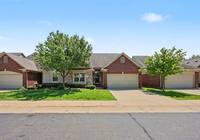 2nd image of 6670 Lexington Ave S, Shelby Township, MI 48317 | MLS# 20261044578