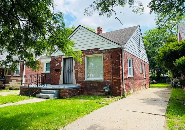 Photo 3 of Single family home for sale at 8260 Coyle St, Detroit, MI 48228 | MLS# 20261044586 | Listing updated on 2026-07-24
