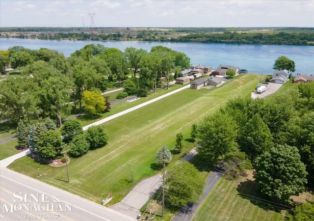 Homes for sale in East China Township St Clair, MI | 4147 River Road Road, East China Township St Clair, MI 48450 | MLS# 58050211348