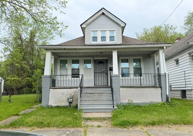 Photo 1 of Single family home for sale at 5565 Fairview St, Detroit, MI 48213 | MLS# 20261044623 | Listing updated on 2026-06-15