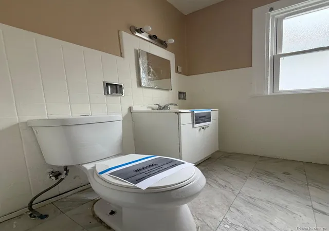 Photo 4 of Single family home for sale at 5565 Fairview St, Detroit, MI 48213 | MLS# 20261044623 | Listing updated on 2026-06-15