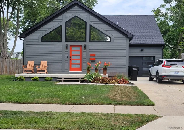 Photo 1 of Single family home for sale at 26514 Barrington St E, Madison Heights, MI 48071 | MLS# 20261044624 | Listing updated on 2026-08-30