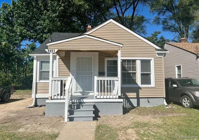 Photo 1 of Single family home for sale at 9091 Fielding St, Detroit, MI 48228 | MLS# 20261044625 | Listing updated on 2026-06-15