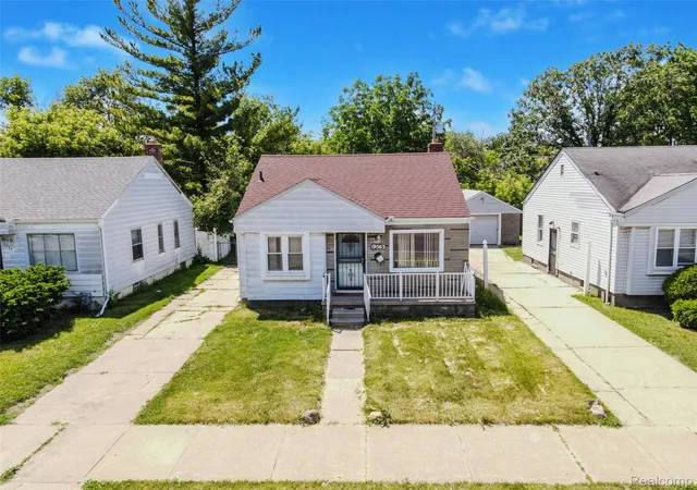 Photo 2 of Single family home for sale at 19563 Schoenherr St, Detroit, MI 48205 | MLS# 20261044629 | Listing updated on 2026-09-01