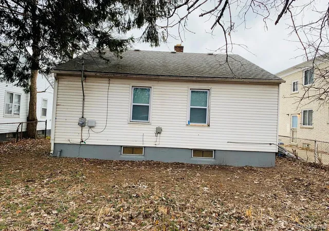 Photo 2 of Single family home for sale at 19790 Lahser Rd, Detroit, MI 48219 | MLS# 20261044634 | Listing updated on 2026-06-15