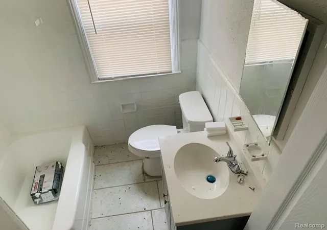 Photo 3 of Single family home for sale at 19790 Lahser Rd, Detroit, MI 48219 | MLS# 20261044634 | Listing updated on 2026-06-15
