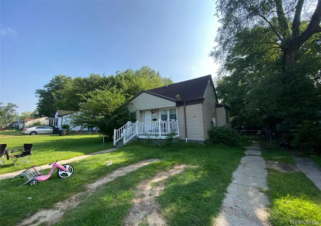 Photo 2 of Single family home for sale at 14140 Lamphere St, Detroit, MI 48223 | MLS# 20261044637 | Listing updated on 2026-06-15