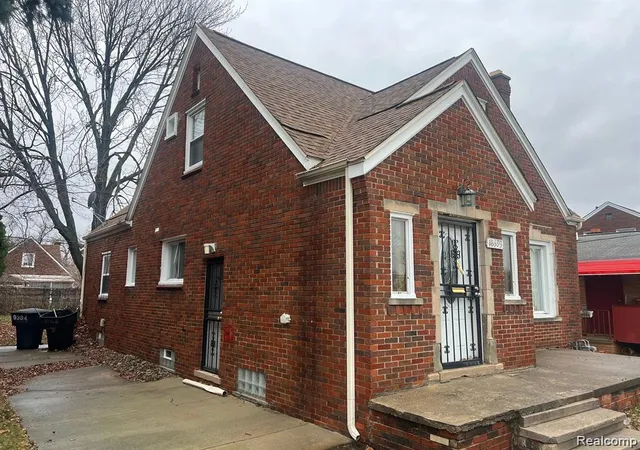 Photo 2 of Single family home for sale at 18693 Whitcomb St, Detroit, MI 48235 | MLS# 20261044649 | Listing updated on 2026-08-23