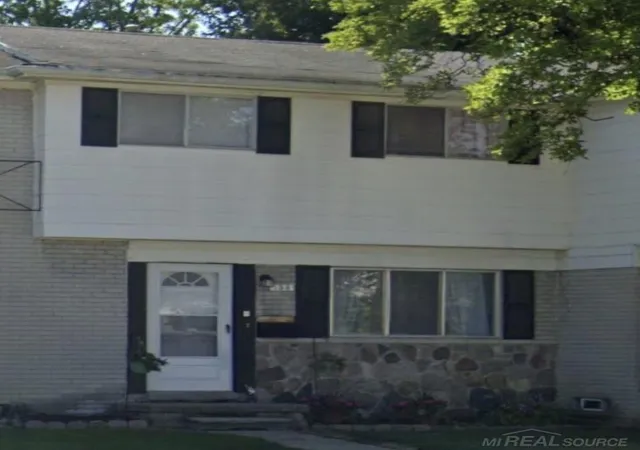 Homes for sale in Mt Clemens City Macomb, MI | 158 Mark Dr Dr, Mt Clemens City Macomb, MI 48043 | MLS# 58050211379