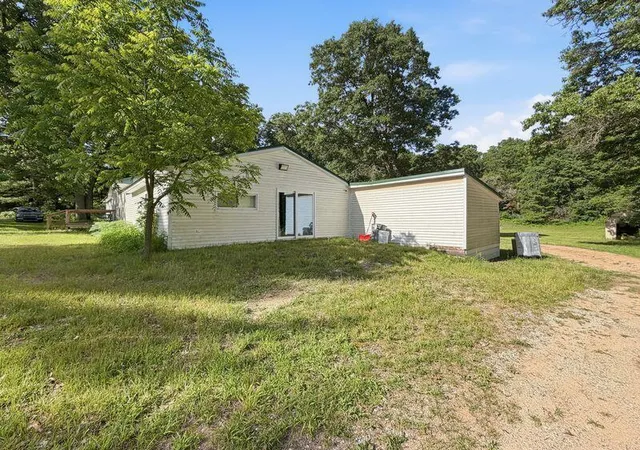 2nd image of 6925 Schow Rd, Holton, MI 49425 | MLS# 71026029335
