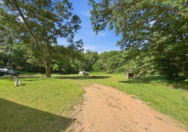 3rd image of 6925 Schow Rd, Holton, MI 49425 | MLS# 71026029335
