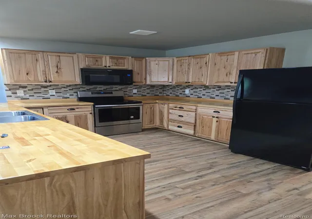 5th image of 265 Huron Forest Dr, Mio, MI 48647 | MLS# 20261044666