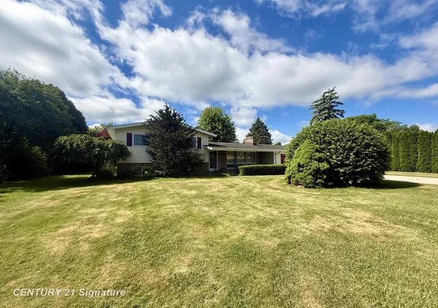 1st image of 6641 Pierce Rd, Freeland, MI 48623 | MLS# 61050211382
