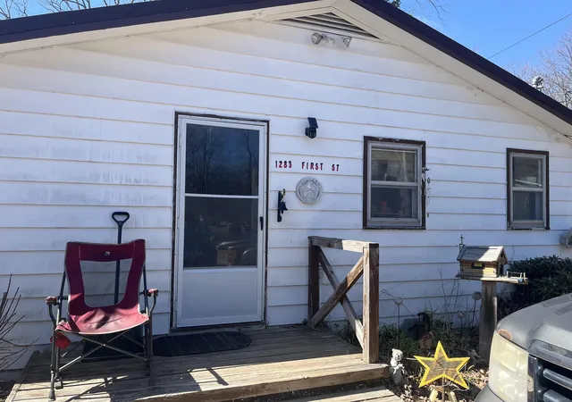 1st image of 1283 First St, Lake, MI 48632 | MLS# 58050211384