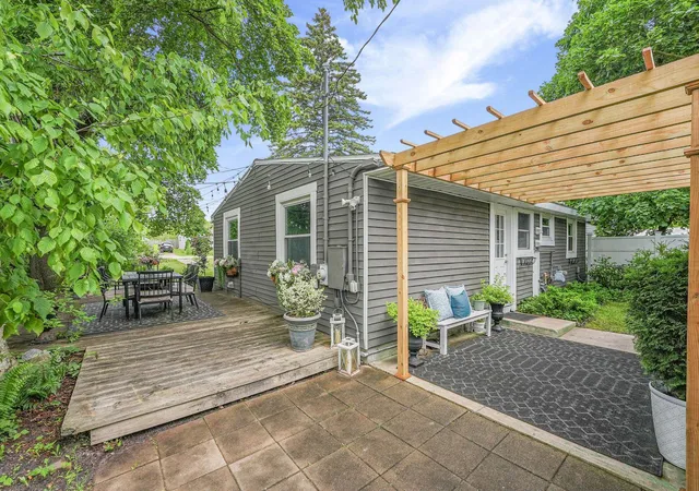 Photo 3 of Single family home for sale at 3792 Brook Dr, Traverse City, MI 49684 | MLS# 78080069668 | Listing updated on 2026-06-22