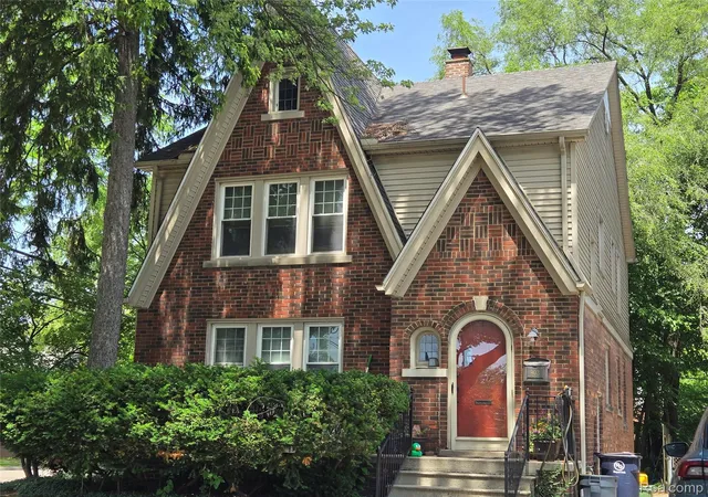 1st image of 903 E 3rd St E, Royal Oak, MI 48067 | MLS# 20261044673