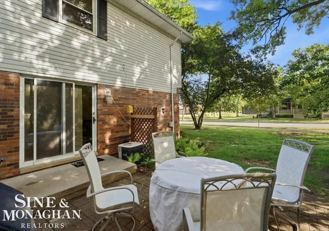2nd image of 935 Brown St, Saint Clair, MI 48079 | MLS# 58050211385