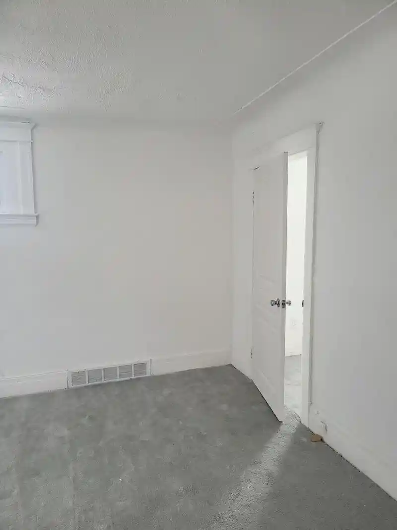 Listing Photo 2 - Condo for sale in 6307 Woodrow St located at 6307 Woodrow St, Detroit, MI 48219 - Unit 6307 Woodrow St