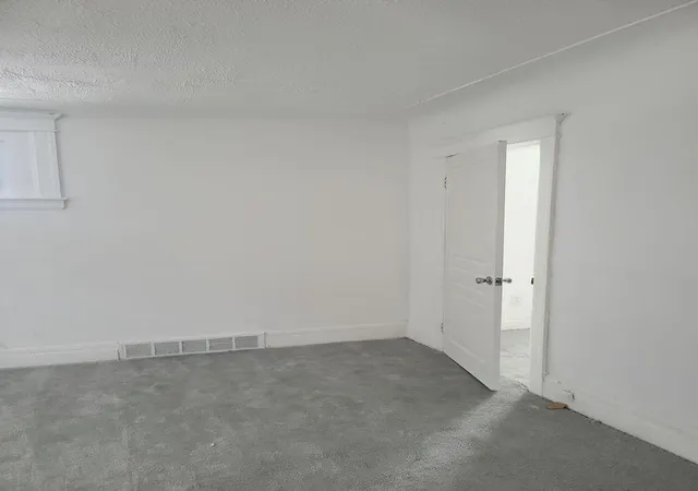 Listing Photo 2 - Condo for sale in building located at 6307 Woodrow St, Detroit, MI 48219