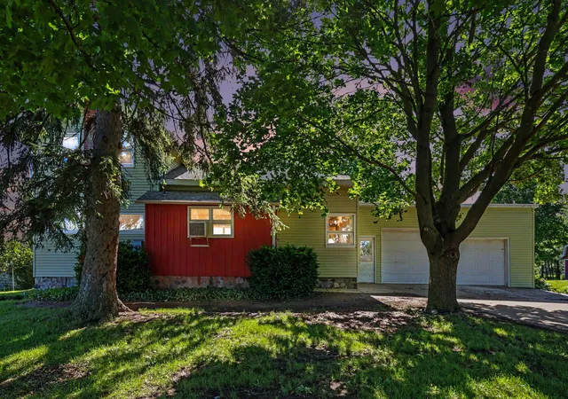 Photo 1 of Sale Pending at 6923 Young Rd, Bellevue, MI 49021 | MLS# 66026029361 | Listing updated on 2026-09-22