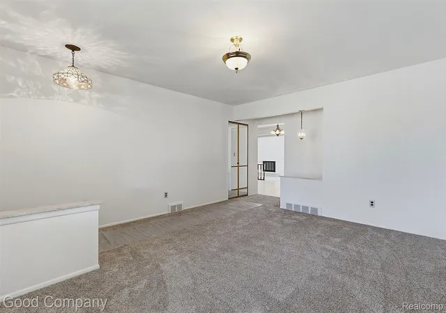 Photo 3 of Single family home for sale at 32848 Rugby Dr, Warren, MI 48088 | MLS# 20261044690 | Listing updated on 2026-08-25