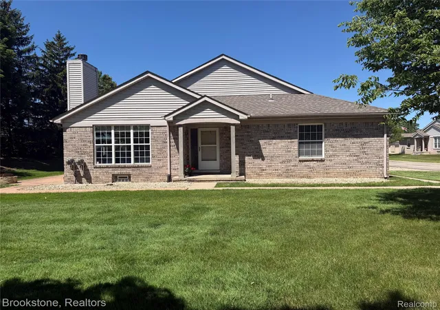 Photo 1 of Sale Pending at 41021 Glenleven Ct, Clinton Township, MI 48038 | MLS# 20261044720 | Listing updated on 2026-07-18