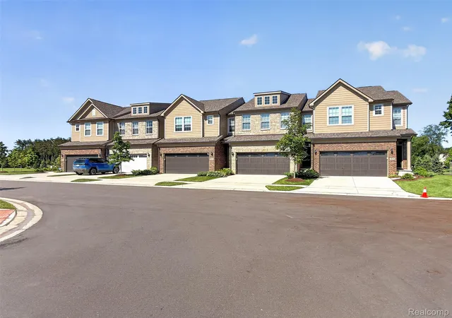 3rd image of 1673 Addison Cir, Walled Lake, MI 48390 | MLS# 20261044728