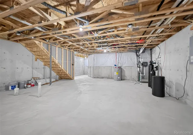 42nd image of 1673 Addison Cir, Walled Lake, MI 48390 | MLS# 20261044728