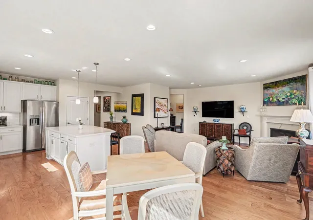 Listing Photo 5 - Condo for sale in building located at 567 Ivyland St, Ann Arbor, MI 48108