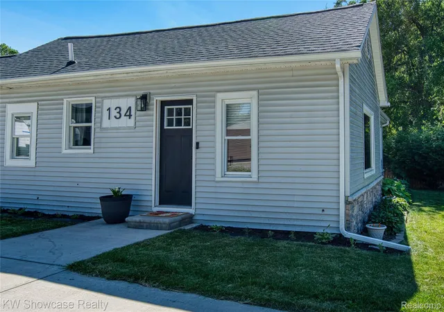 Photo 3 of Single family home for sale at 134 2nd Street, Metamora, MI 48455 | MLS# 20261044763 | Listing updated on 2026-09-15