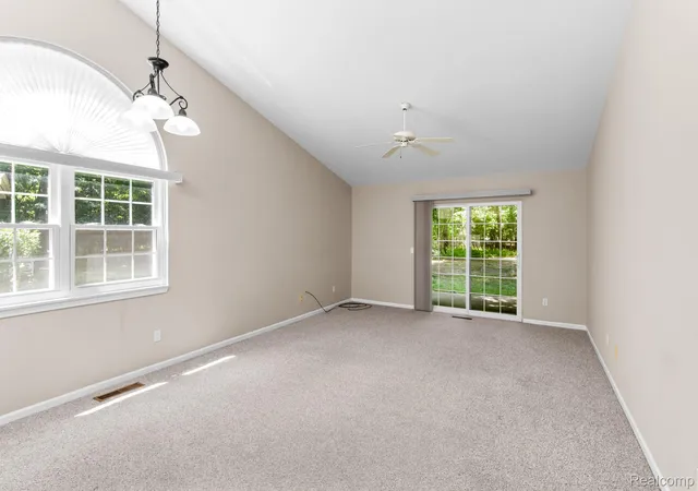 Listing Photo 5 - Condo for sale in building located at 39340 Armstrong Ln, Westland, MI 48185