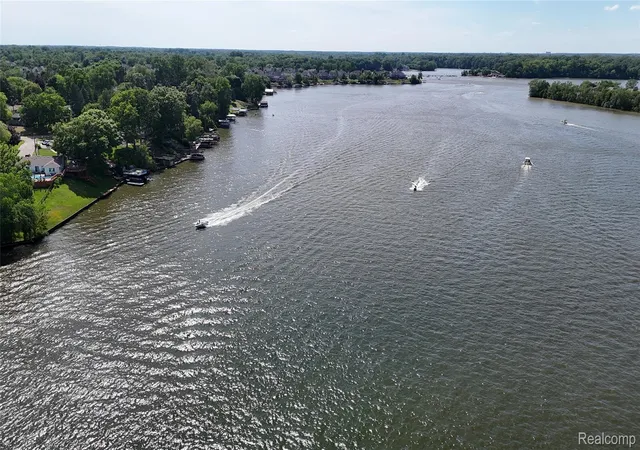3rd image of 48315 Bayshore Dr, Van Buren Township, MI 48111 | MLS# 20261044771