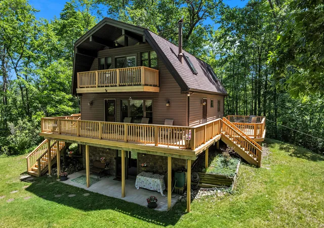 Photo 1 of Single family home for sale at 17777 Cavanaugh Lake Rd, Chelsea, MI 48118 | MLS# 81026029408 | Listing updated on 2026-06-21