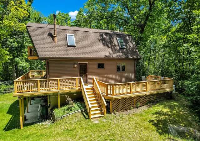 Photo 2 of Single family home for sale at 17777 Cavanaugh Lake Rd, Chelsea, MI 48118 | MLS# 81026029408 | Listing updated on 2026-06-21