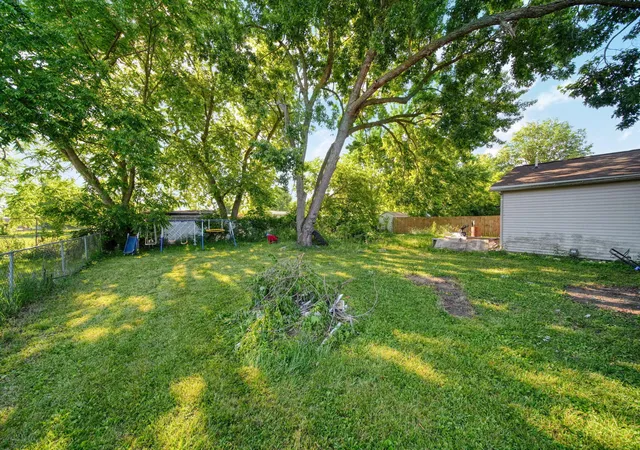 Homes for sale in Adrian City Lenawee, MI | 727 Oak St, Adrian City Lenawee, MI 49221 | MLS# 81026029419
