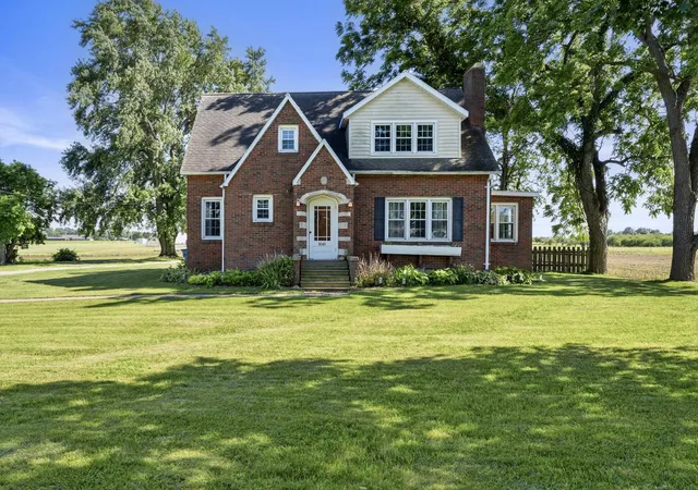 1st image of 8040 Territorial Rd, Watervliet, MI 49098 | MLS# 69026029427