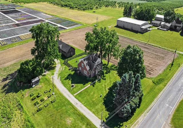 2nd image of 8040 Territorial Rd, Watervliet, MI 49098 | MLS# 69026029427
