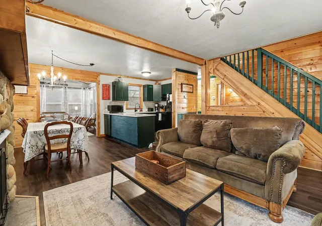 4th image of 5526 W Longbridge Rd, Pentwater, MI 49449 | MLS# 67026029425