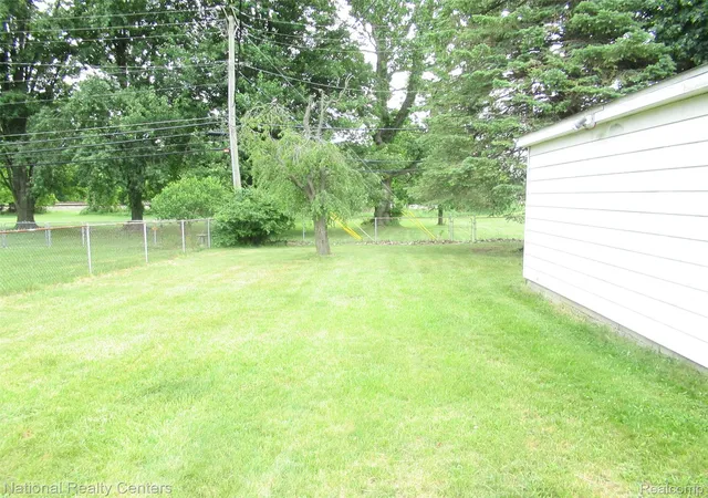 Photo 3 of Single family home for sale at 2687 Wilshire St, Westland, MI 48186 | MLS# 20261044831 | Listing updated on 2026-07-21
