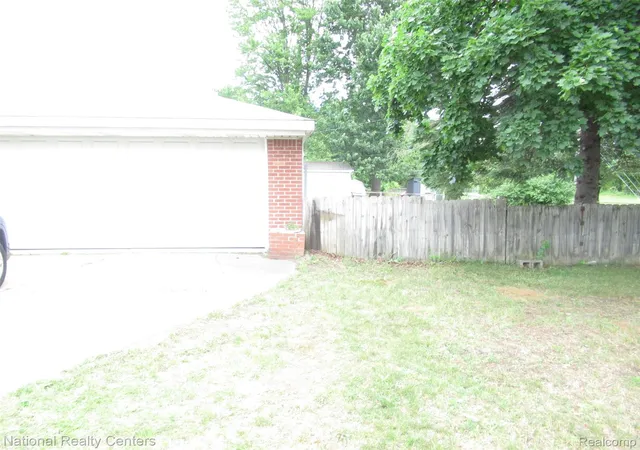 Photo 4 of Single family home for sale at 2687 Wilshire St, Westland, MI 48186 | MLS# 20261044831 | Listing updated on 2026-07-21