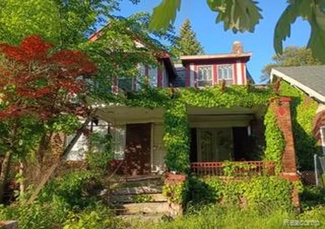 Photo 1 of Single family home for sale at 670 Chalmers St, Detroit, MI 48215 | MLS# 20261044840 | Listing updated on 2026-06-16