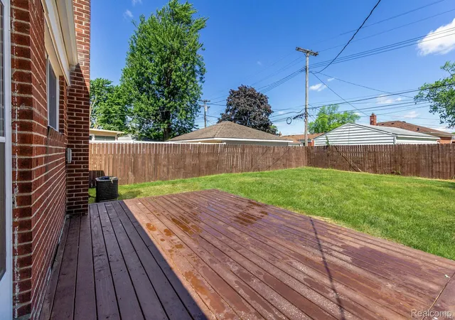 33rd image of 24865 Ridgecroft Ave, Eastpointe, MI 48021 | MLS# 20261044842