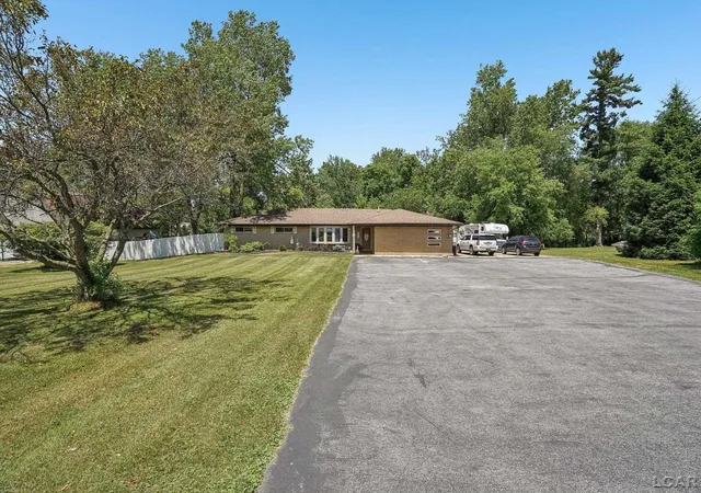 Photo 3 of Single family home for sale at 1476 W Sterns Rd, Temperance, MI 48182 | MLS# 56050211434 | Listing updated on 2026-06-15