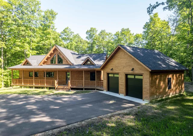Photo 1 of Single family home for sale at 2609 Big Sky Rd, Paradise Township Grand Traverse, MI 49649 | MLS# 78080069700 | Listing updated on 2026-06-18