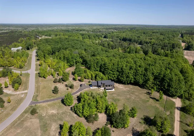 Photo 4 of Single family home for sale at 5921 Paradise Ranch, Paradise Township Grand Traverse, MI 49649 | MLS# 78080069703 | Listing updated on 2026-06-18
