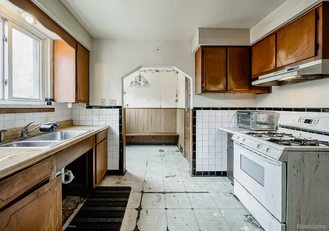 Photo 3 of Single family home for sale at 7620 Braile St, Detroit, MI 48228 | MLS# 20261044849 | Listing updated on 2026-06-19