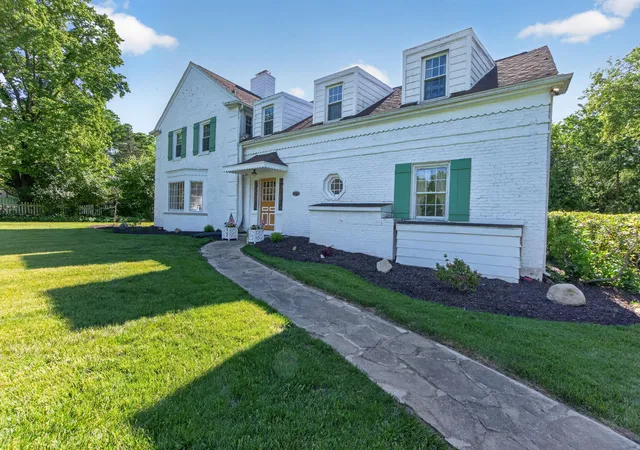 4th image of 5050 Browns Lake Rd, Jackson, MI 49203 | MLS# 55026029457