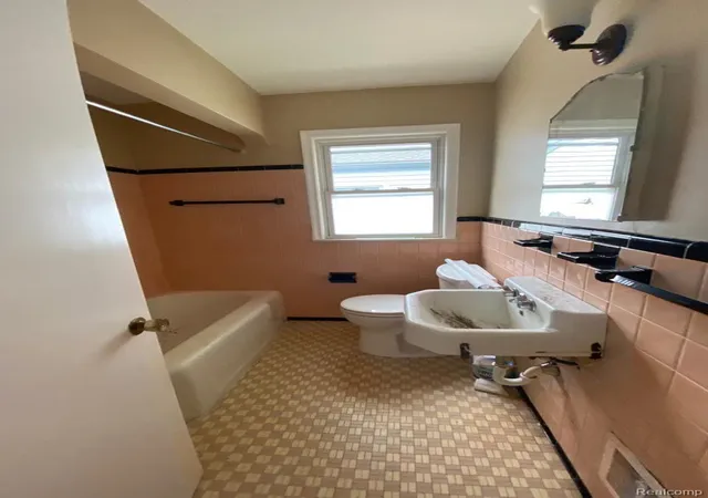 Photo 2 of Single family home for sale at 8852 Mettetal St, Detroit, MI 48228 | MLS# 20261044869 | Listing updated on 2026-08-26