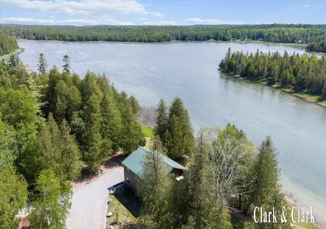 4th image of 35965 S Humms Rd, Drummond Island, MI 49726 | MLS# 65026029467