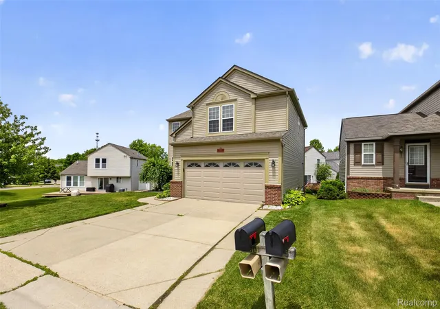 3rd image of 5001 Meadow Crest Cir, Holly, MI 48442 | MLS# 20261044884